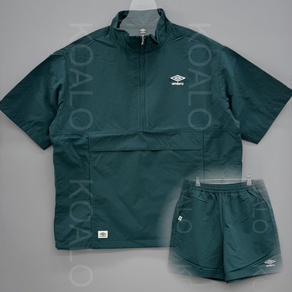 [국내백화점판] UMBRO 엄브로 25신상 클래식 반팔 스탠넥 아노락 셋업 세트 (그린)