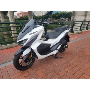 SYM VSX125/브에스액스125/최 저가판매 /PCX125/NMAX125, 검정