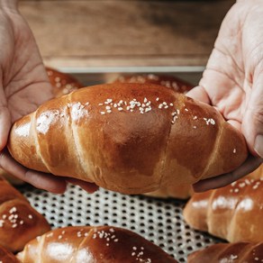 버터 쌀 소금빵 (70g X 6개입) 1봉 겉바속촉 담백한 디저트 빵