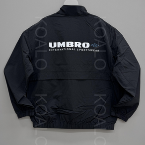 [국내백화점판] UMBRO 엄브로 25신상 클래식 웜업 바람막이 자켓 긴팔 셋업 (블랙)