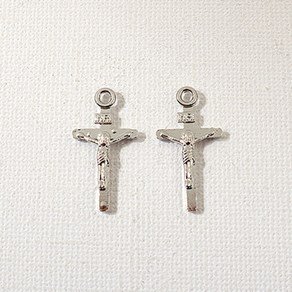 비즈아이 [7387-18]종교펜던트 메탈 예수라틴십자가 11x22mm 대백 1개