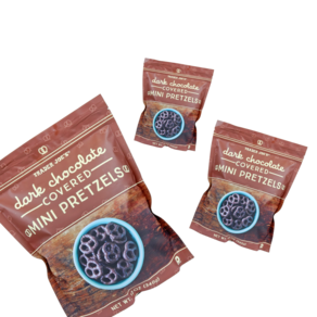 [Trader Joe's] [2+1] 트레이더조 다크 초콜릿 초콜렛 미니 프레첼 프레젤 340g 3개 Dark Choclolate Covered Mini Pretzels