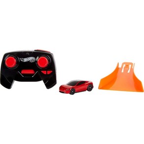 Hot Wheels Toy Ca RC 테슬라 로드스터 1:64 스케일 컨트롤러 및 USB 케이블이 있는 원격 제어 차량 트랙 안팎에서 작동 169930