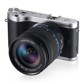 삼성 카메라 NX300+18-55mm 렌즈세트 [32GB+가방+UV필터+리더기+청소셋 풀셋포함] K