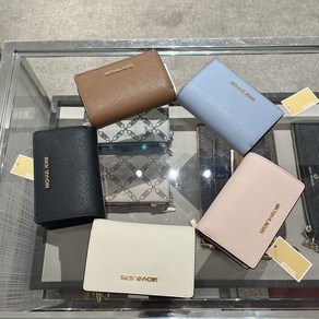 마이클 코어스 아울렛 호환 미디엄 크로스그레인 가죽 지갑 Michael Kors Medium Crossgrain Leather Wallet 35F7GTVF2L