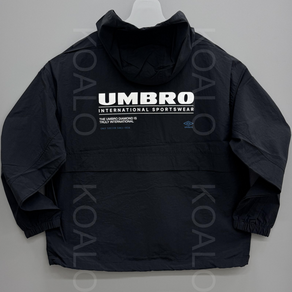 [국내백화점판] UMBRO 엄브로 25신상 클래식 긴팔 후드형 아노락 셋업 (블랙)