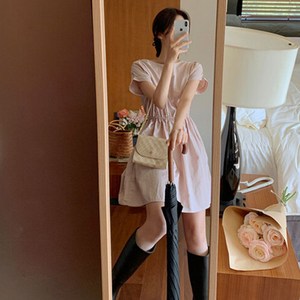 비비에모 브이넥 허리 슬림 버튼 원피스 06601