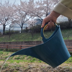 hoyeom 오리부리 물조리개 2L 대용량 흘리지 않는 뾰족한 화분전용 물조루, 핑크베이지, 1개