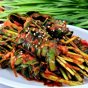 전라도 꽃 김치 국산 가정식 수제 부추김치(솔지) 당일제조 전라도김치 재구매 많은 가정식 수제김치 당일제조하는 생김치 모든재료국내산, 1kg, 1개