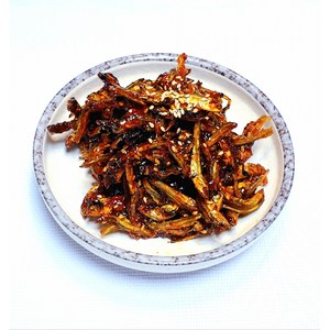 중멸치 고추장양념 볶음( 머리 내장제거), 300g, 1개