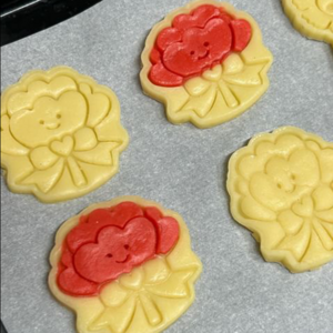 얼굴 리본 카네이션 어버이날 스승의날 캐릭터 쿠키커터 쿠키틀, 1개, 2. 얼굴 리본카네이션
