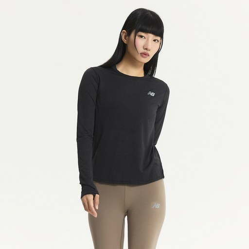 뉴발란스 여성용 Athletics STANDARD FIT 긴팔 티셔츠 WT41256