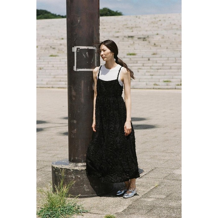 [국내발송] ZARA 여성 프레이드 미디 원피스 - 블랙 372663