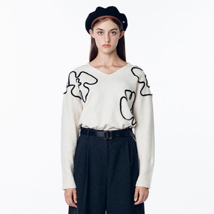 여성용 플라워 포인트 니트 MEA5NRKO2630