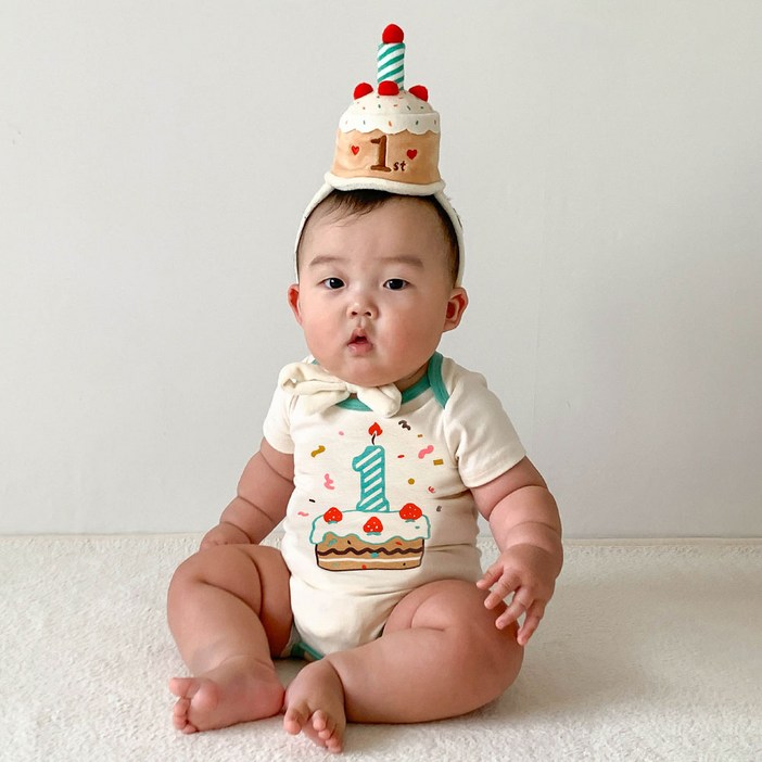 이키 유아용 첫돌 기념 생일 축하 선물 바디수트 케이크 모자 세트 반팔 선물포장 쇼핑백 이키 유아용 첫돌 기념 생일 축하 선물 바디수트 케이크 모자 세트 반팔 선물포장 쇼핑백