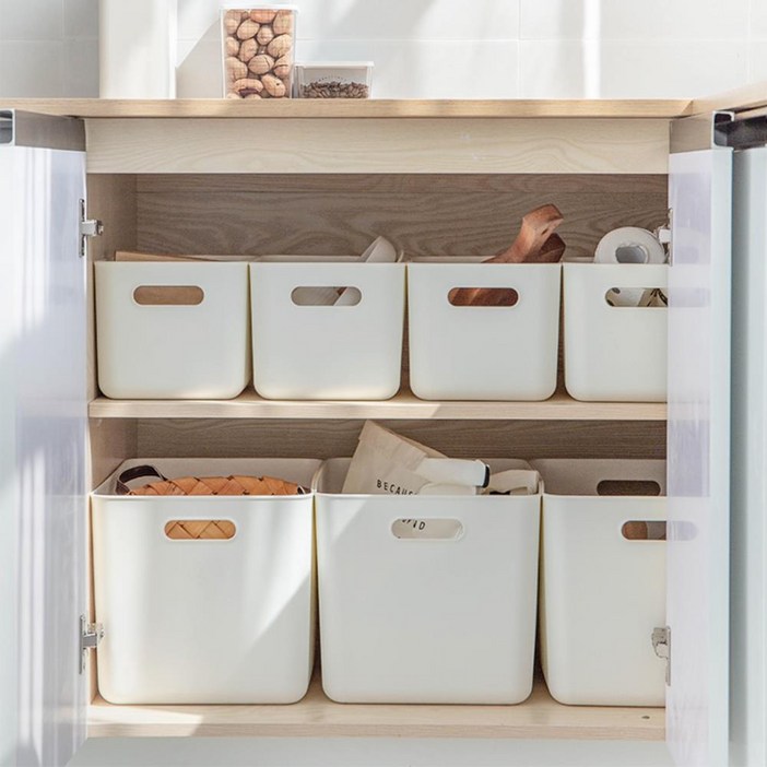 생활탐구 펜트리 수납함 옷장 정리 심플 리빙박스 드레스룸 수납 투명 옷 정리함 장난감 아기옷 보관함