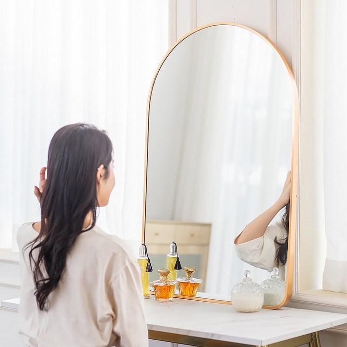 레아 골드프레임 아치형 사각 라운드형 벽걸이 반신거울 600 X 900
