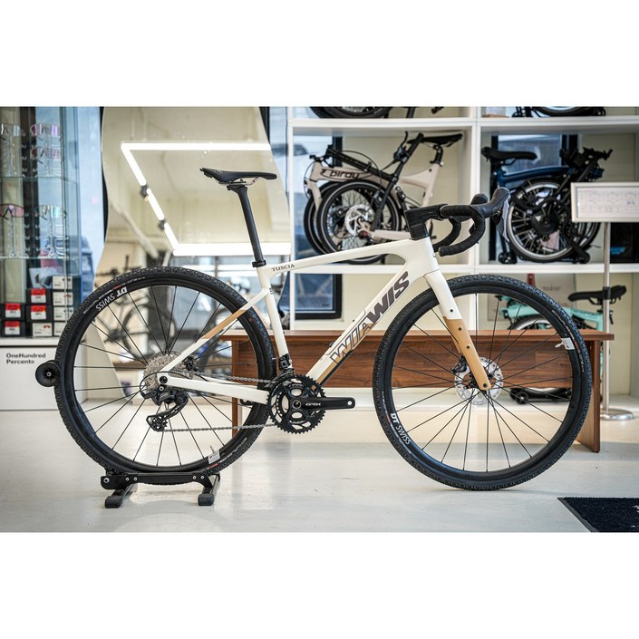 위아위스 투시아 그래블자전거 TUSCIA G2 시마노 GRX820