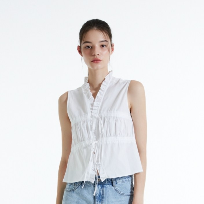 버커루 BC 24년신상 여름 데일리 아이템 여성 코튼 프릴 민소매 블라우스 셔츠 42SH620 버커루 BC 24년신상 여름 데일리 아이템 여성 코튼 프릴 민소매 블라우스 셔츠 42SH620
