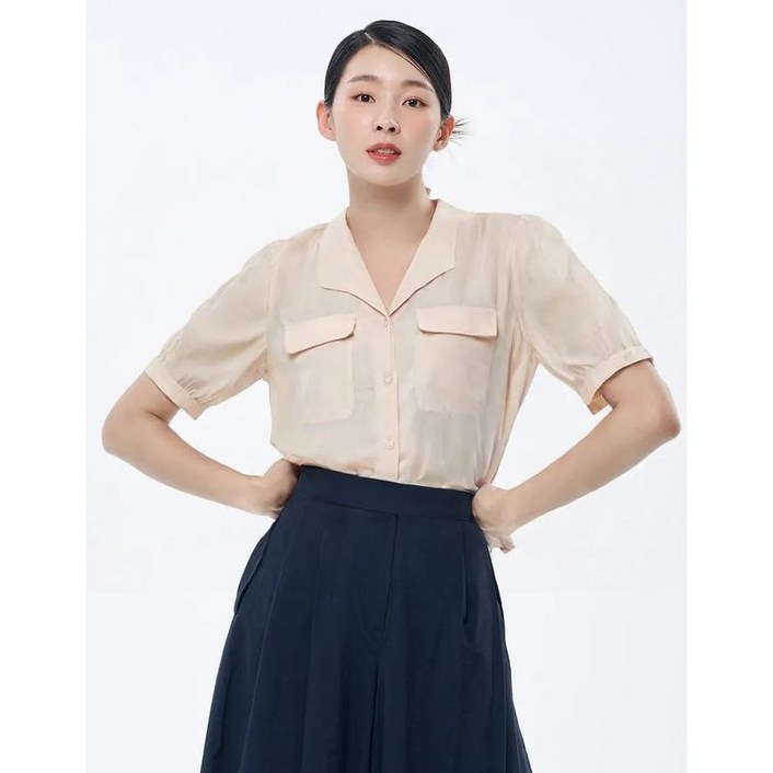 씨 스탠드아웃 카라 퍼프 블라우스 라이트베이지 SGBAG0491