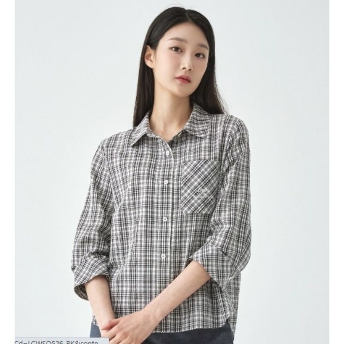 지센뉴코아창원점 모노체크블라우스  유행타지않는 디자인 시어써커느낌의 원단이라 시원해요