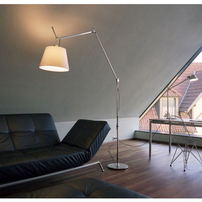 아르떼미데 톨로메오 메가 플로어 램프 바스큘란테