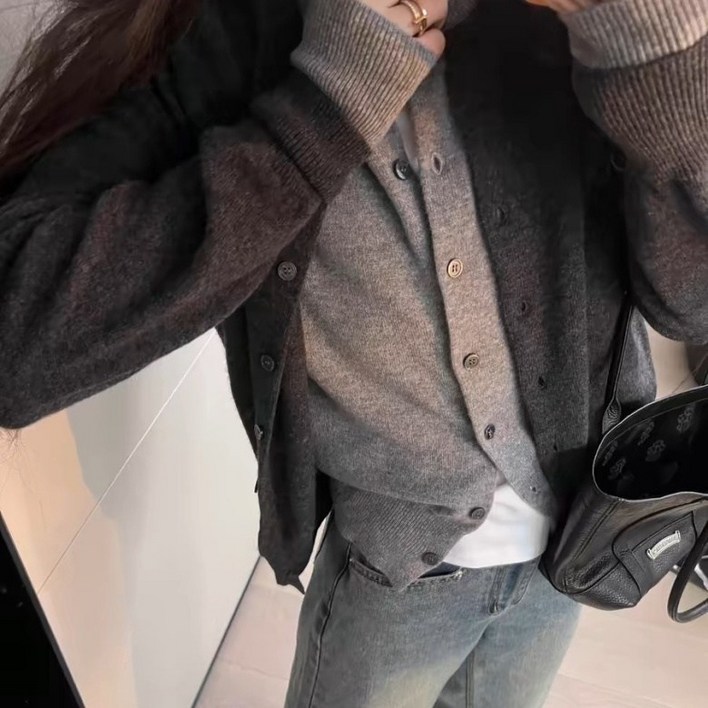 아이엠몽 여성 배색 라운드넥 버튼 가디건