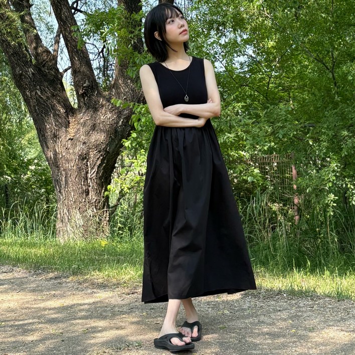 크리민 롱 원피스 허리 밴딩 바스락 캐주얼 빅사이즈 민소매 휴양지룩 바캉스 비치웨어