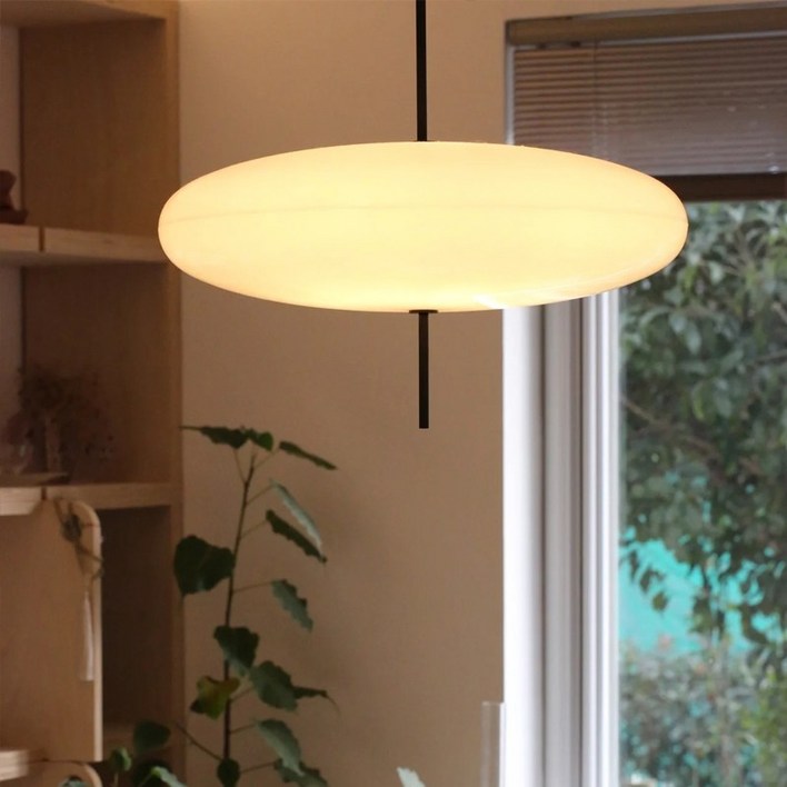 고퀄리티 인테리어 펜던트 식탁등 카페인테리어LED 전구 포함, 화이트