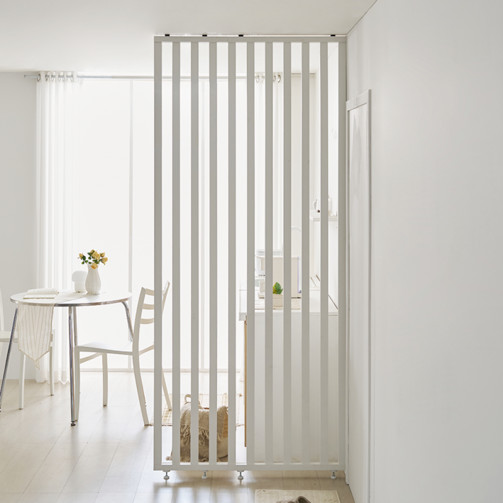 화이트 스트라이프 파티션 가벽 공간분리 사무실 인테리어