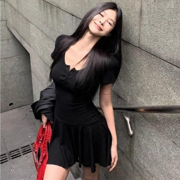 루미엘 셔링 버튼 플레어 미니 원피스 여름원피스 반팔원피스