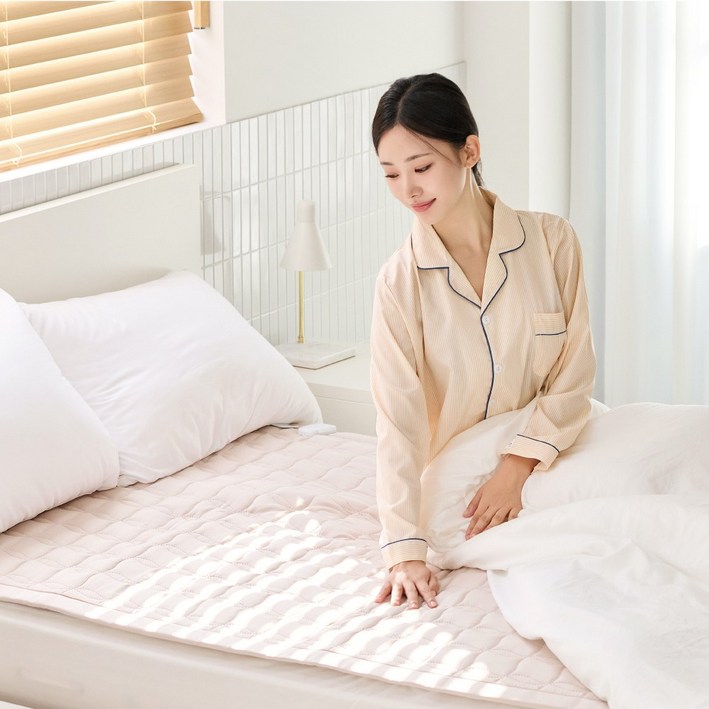 한일의료기 26년형 전자파없는 탄소 카본 원적외선 전기장판, 베이지, 싱글/슈퍼싱글