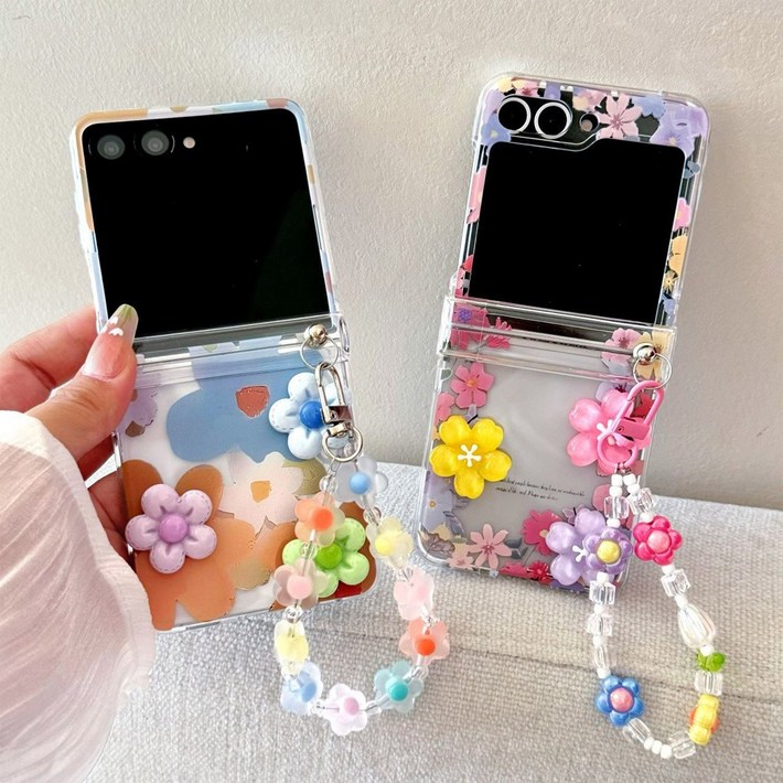 갤럭시 z플립 7 6 5 4 3 지플립 귀여운 감성 입체 플라워 데코덴 투명 힌지 보호 비즈 손목 스트랩 키링 슬림 하드 휴대폰 케이스