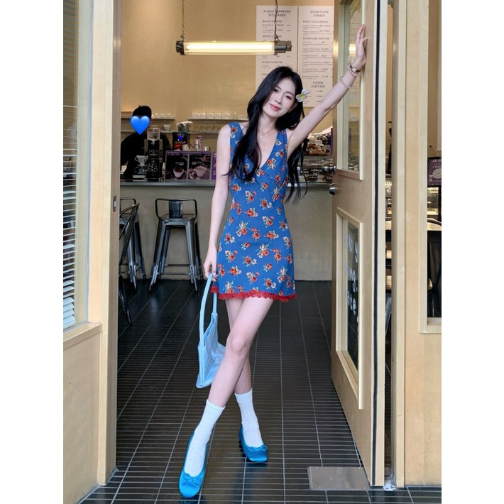 해피유통 프렌치 빈티지 레이스 플로랄 슬리브리스 원피스