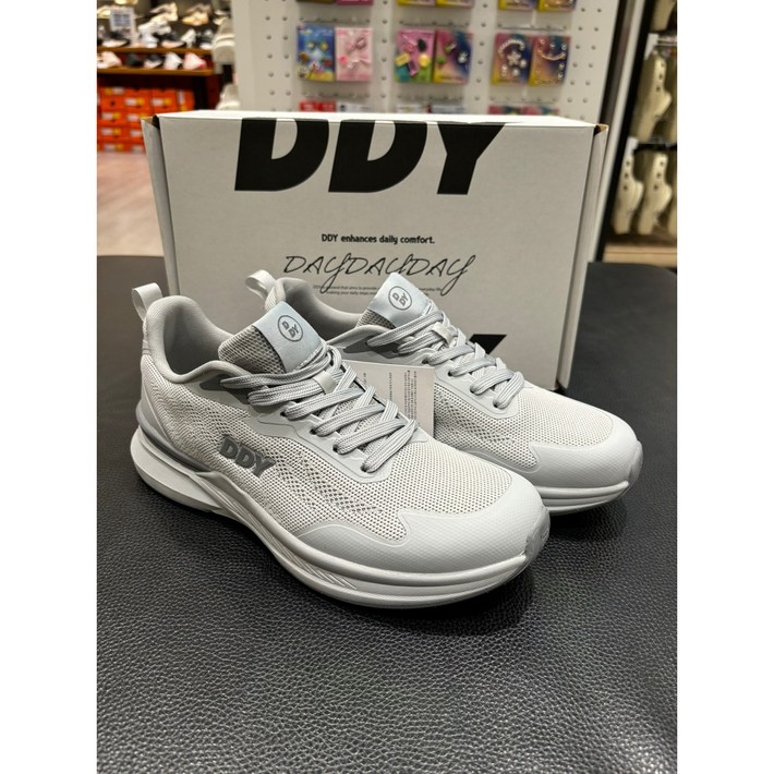 국내매장판 에스마켓 발볼넓고 쿠션좋은 남여공용 런닝화 D2502 GRAY