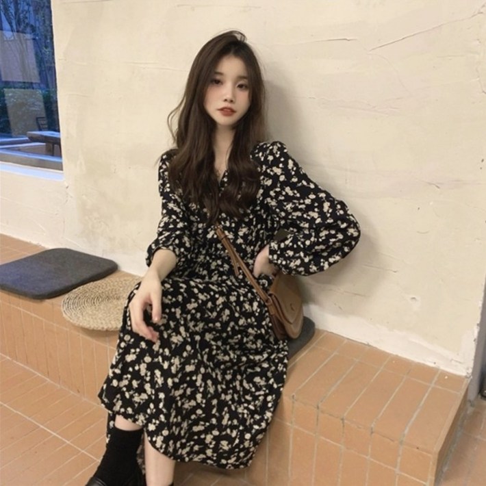 Bahn 모나 브이넥 루즈핏 블랙 플라워 쉬폰 원피스