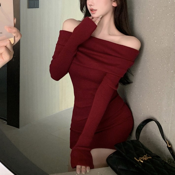 마켓에이 연말파티 오프숄더 니트 미니 원피스 T24FW3A1317