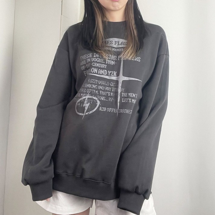 Y2K무드 프린팅 기모맨투맨 여자겨울옷 오버핏 피그먼트