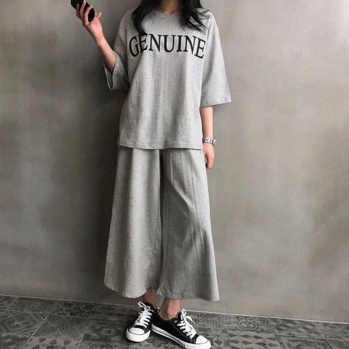 드마엘 포이어 여성 레터링 8부 트레이닝복 세트 (2color)+델로나