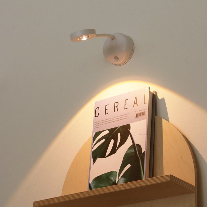 사는잼 충전식 LED 무선 선셋 원터치 자석 부착형 벽등 밝기조절 리모컨포함, 화이트