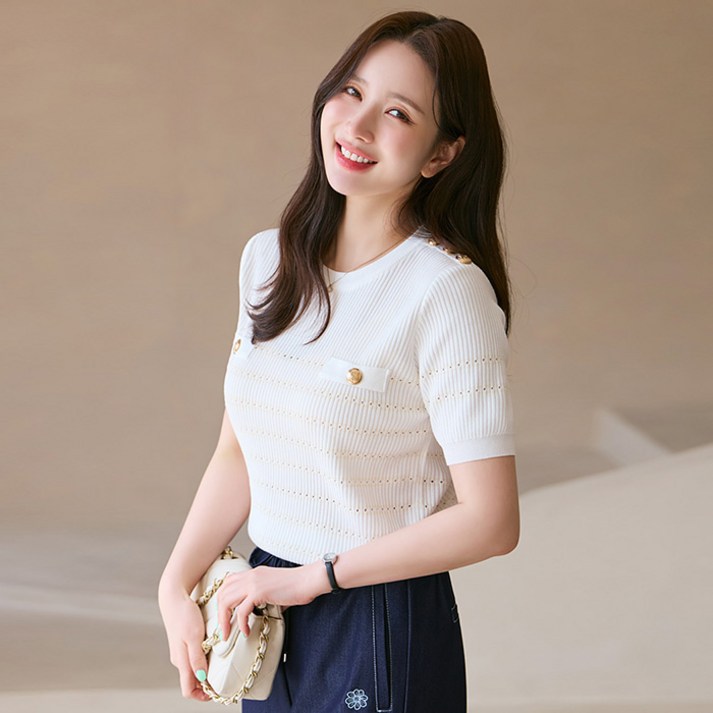 스타일온미 펀칭 스트라이프 골드 견장 골지 라운드 니트