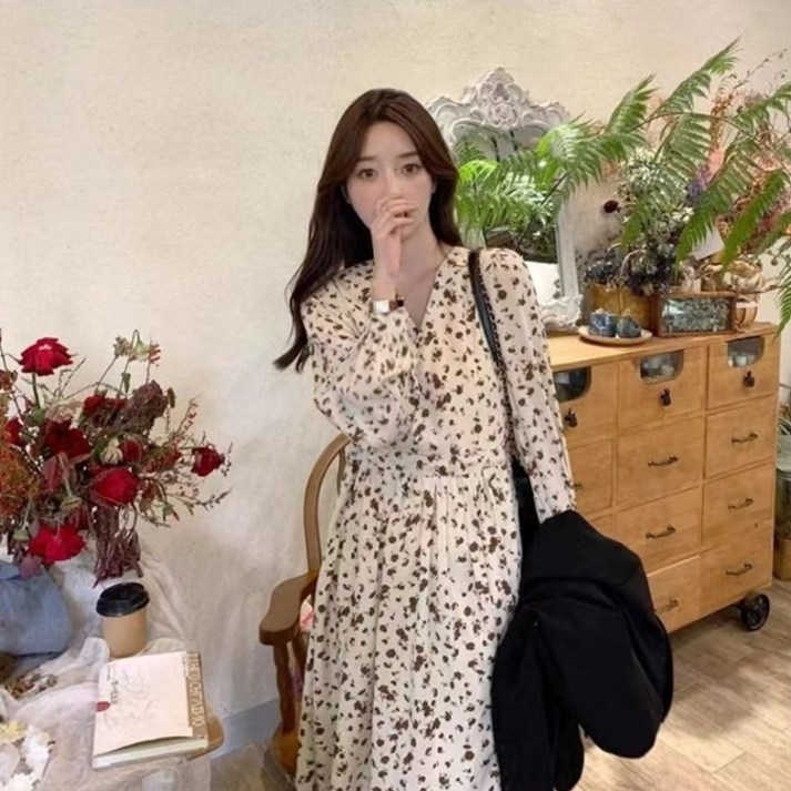 Bahn 모나 브이넥 루즈핏 블랙 플라워 쉬폰 원피스