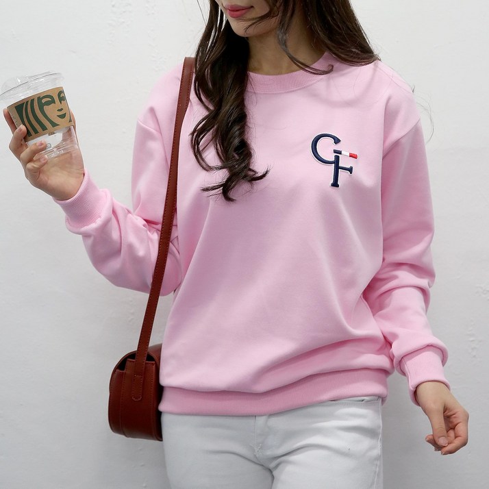 여자친9 시크한 영문 볼륨자수 맨투맨 빅사이즈 S2XL