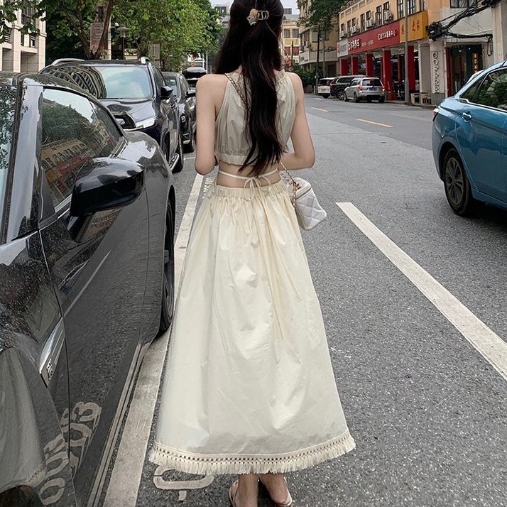 cammello 허리끈 백 포인트 태슬 롱 원피스 뒤트임 원피스 cammello 허리끈 백 포인트 태슬 롱 원피스 뒤트임 원피스