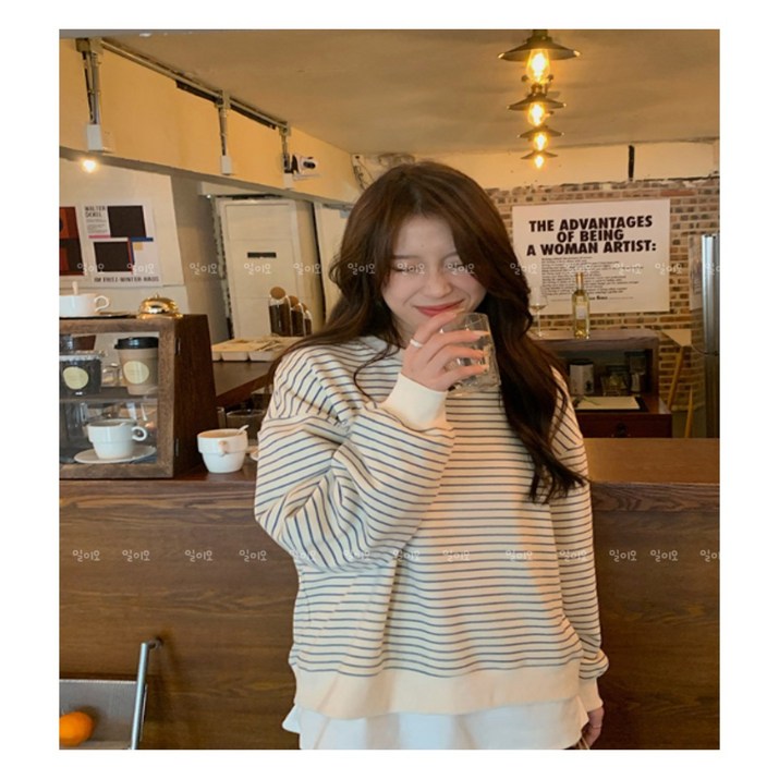 여성 단가라 루즈핏 라운드넥 맨투맨 티셔츠