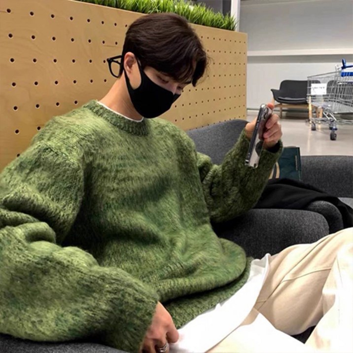 남성용 패션플로우 모헤어 부들부들 앙고라 스타일 니트 남성용 패션플로우 모헤어 부들부들 앙고라 스타일 니트