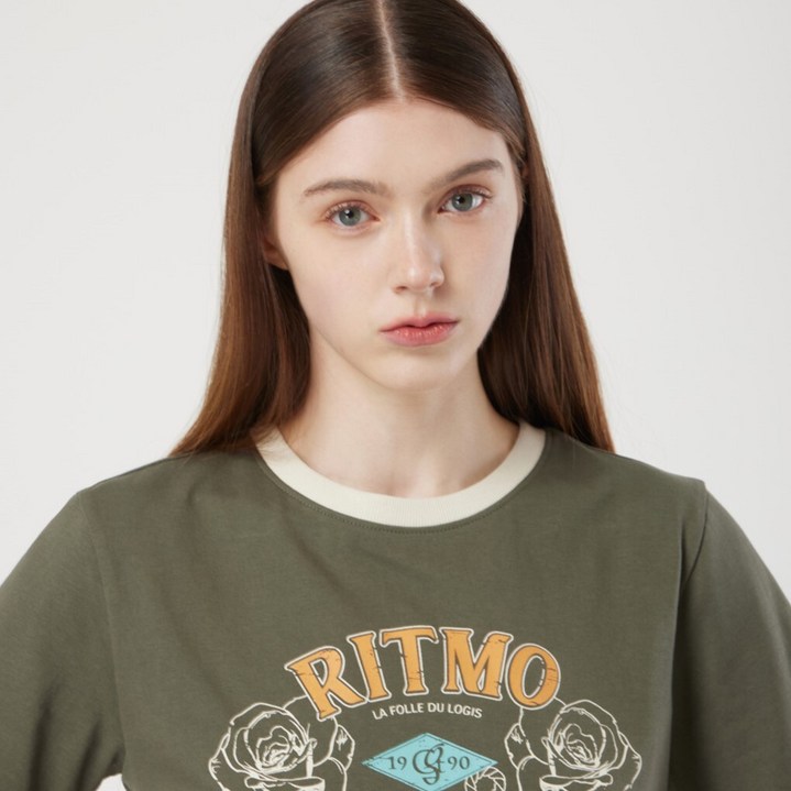 AK플라자 씨씨콜렉트 넥배색 로즈 프린트 티C253PSM027