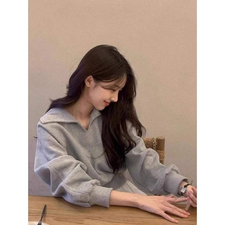 INW 인더블유 여성 맨투맨 브이넥 여자 티셔츠 캐주얼룩