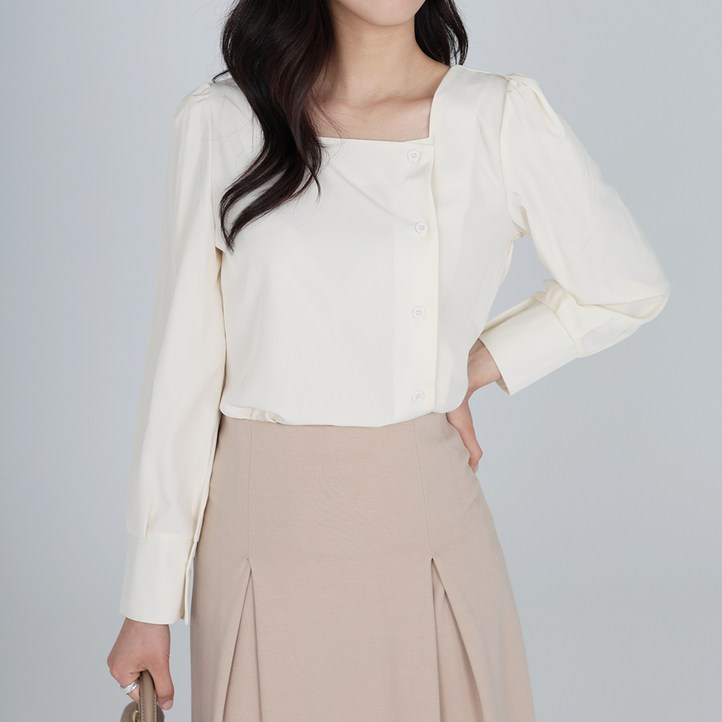 모이르벨라 여성용 리안 버튼 스퀘어넥 블라우스 T24FW2A0611