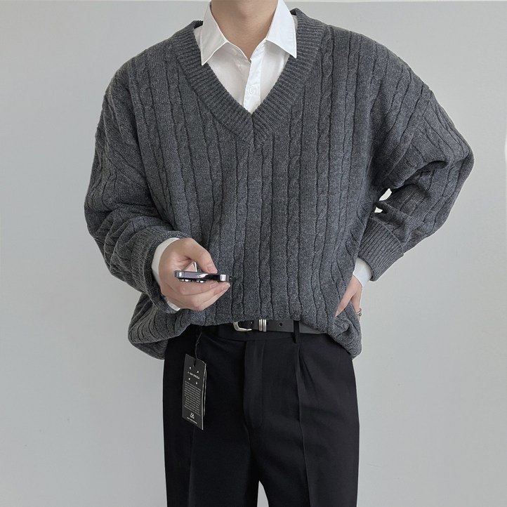 무지샵 남자 두툼 꽈베기 브이넥 오버핏 니트